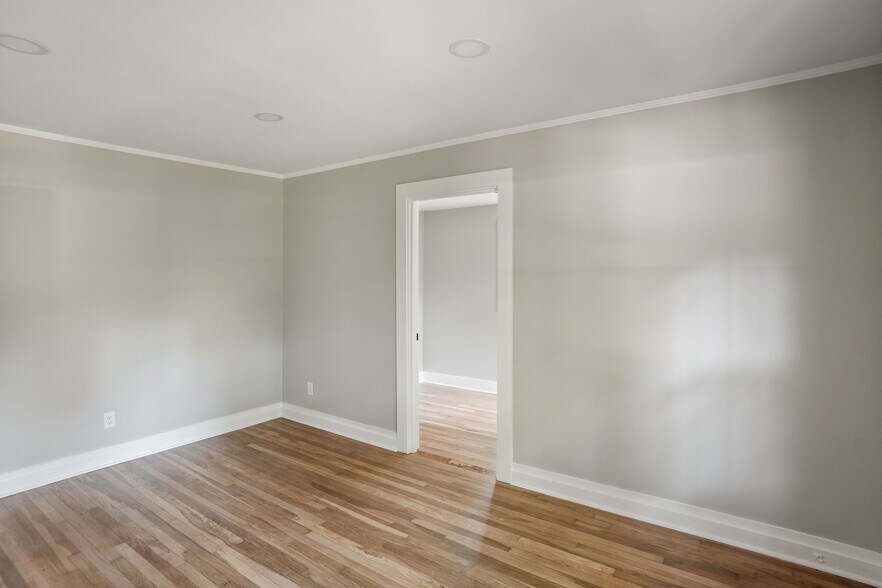 More Photos Of 67 Sams Point Rd, Beaufort General Retail For Sale