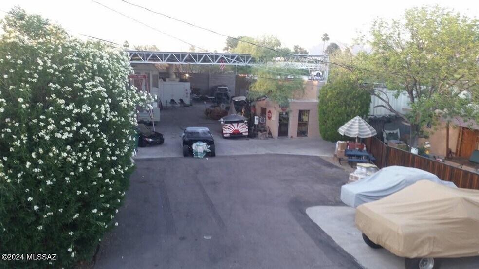 More Photos Of 1750 W Roger Rd, Tucson Auto Repair For Sale