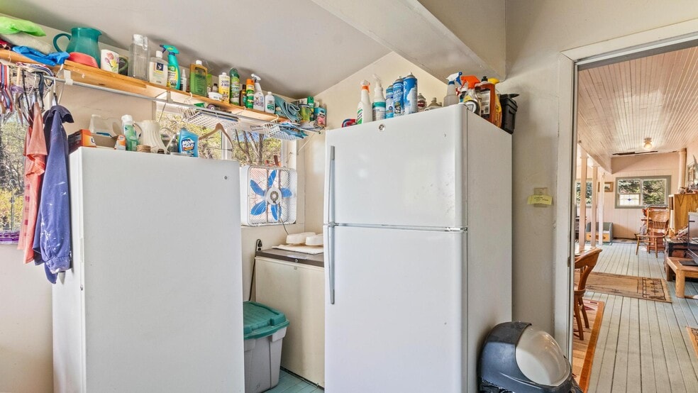 More Photos Of 295 N Main St, Glendale Hospitality For Sale