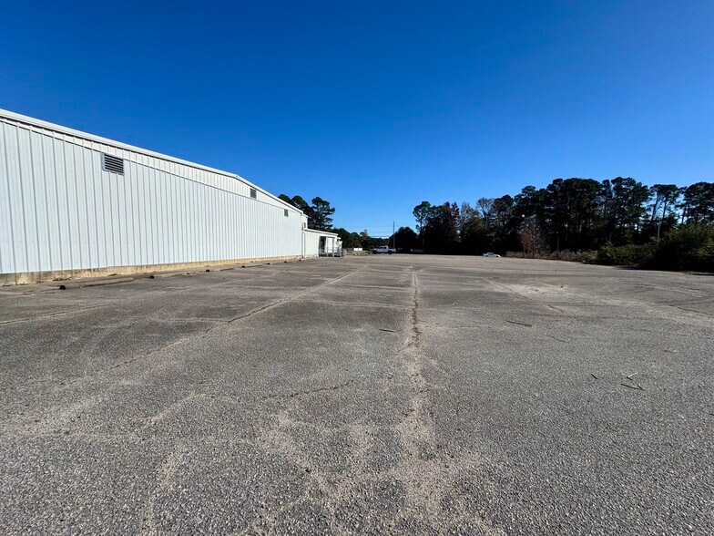 More Photos Of 435 Georgetown hwy, Johnsonville Self Storage For Sale