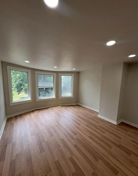 More Photos Of 1611 W Barker Ave, Peoria Multifamily For Sale