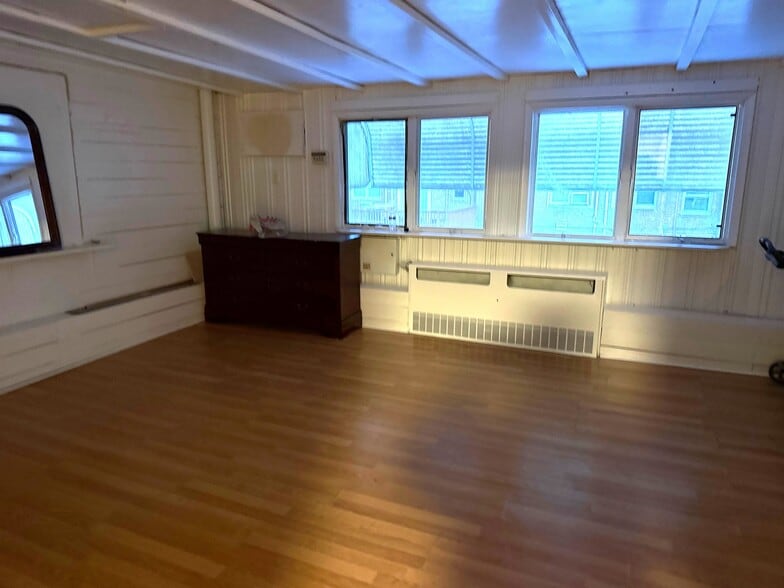 More Photos Of 7059 Castor Ave, Philadelphia Storefront Retail Residential For Sale