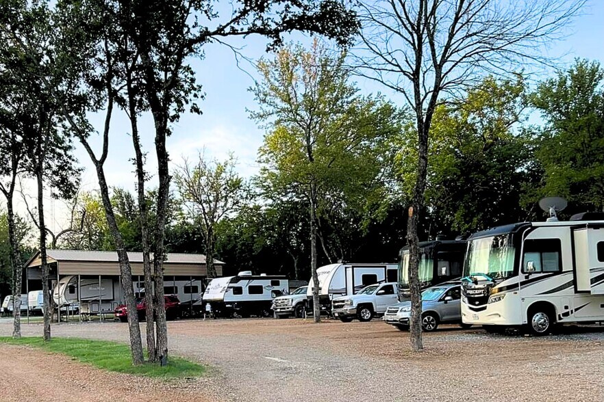 More Photos Of 4756 US Highway 82, Bells Manufactured Housing Mobile Home Park For Sale
