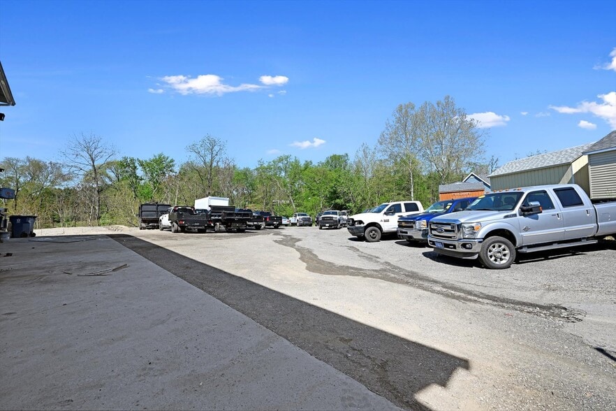 More Photos Of 2451 Baltimore Blvd, Finksburg Auto Repair For Sale