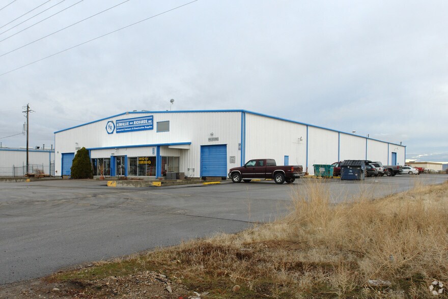 More Photos Of 1000 W Amity Rd, Boise Warehouse For Sale