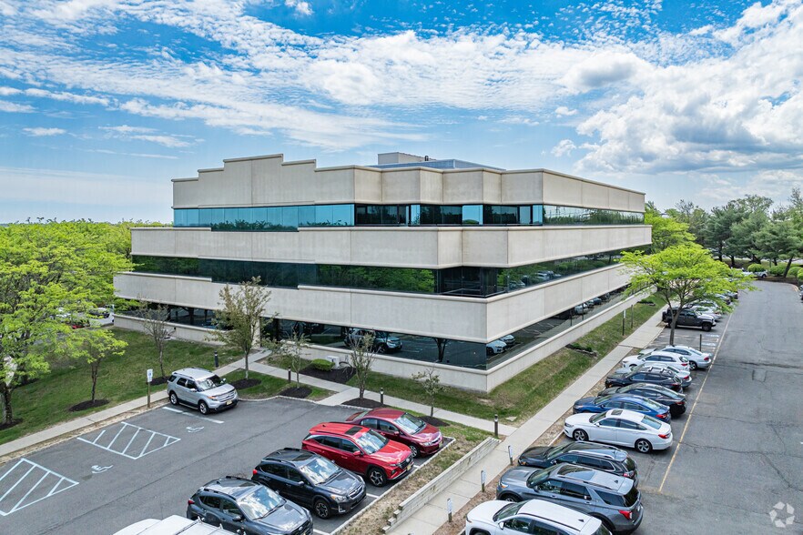 More Photos Of 1433 Hooper Ave, Toms River Office For Lease