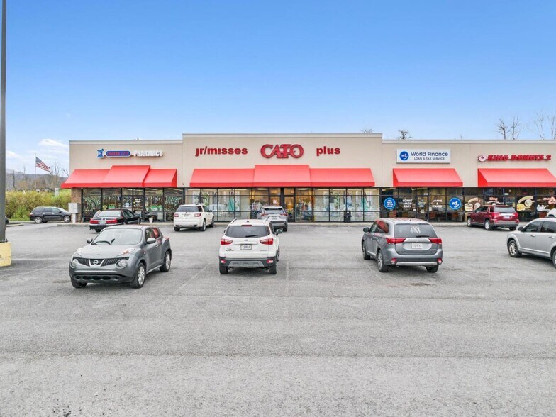 More Photos Of 1875 N 25th St, Middlesboro Restaurant For Lease