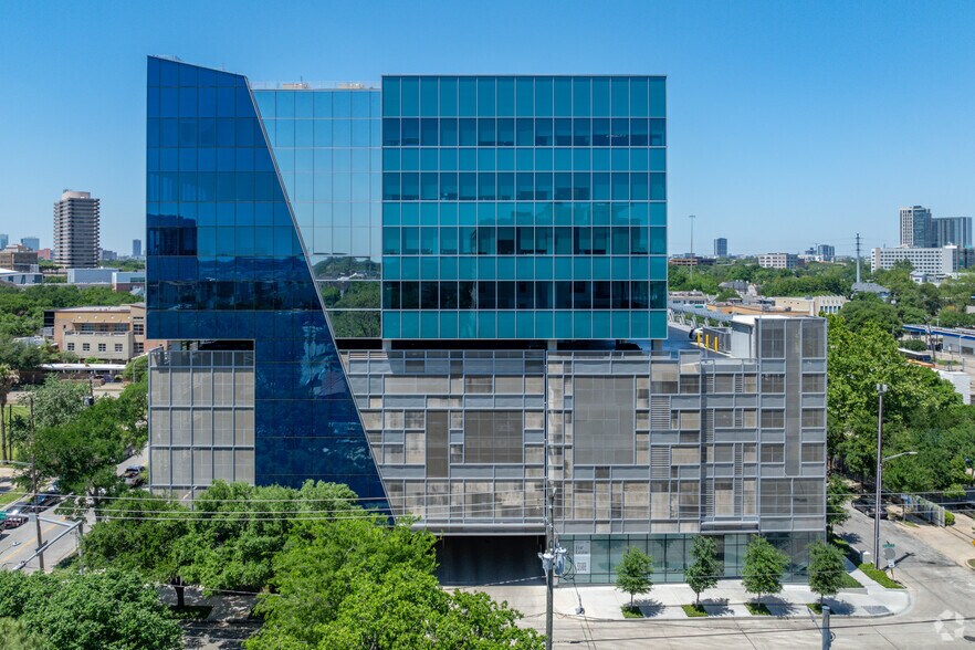 More Photos Of 5115 Fannin St, Houston Medical For Lease