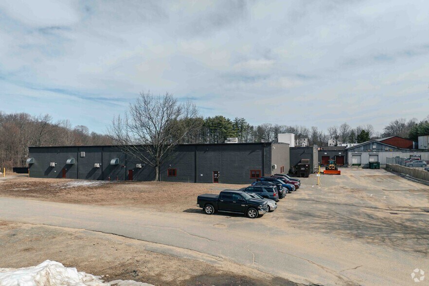 More Photos Of 20 Mill St, Pepperell Manufacturing For Lease