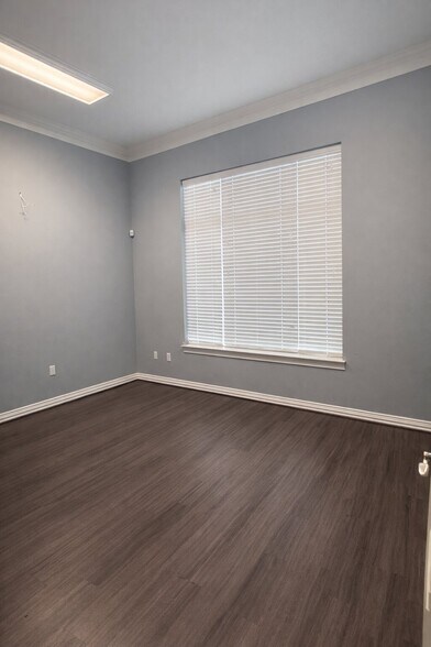 More Photos Of 8951 Collin McKinney Pky, McKinney Medical For Sale