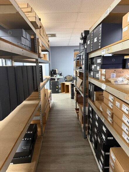More Photos Of 2560 N Powerline Rd, Pompano Beach Showroom For Lease