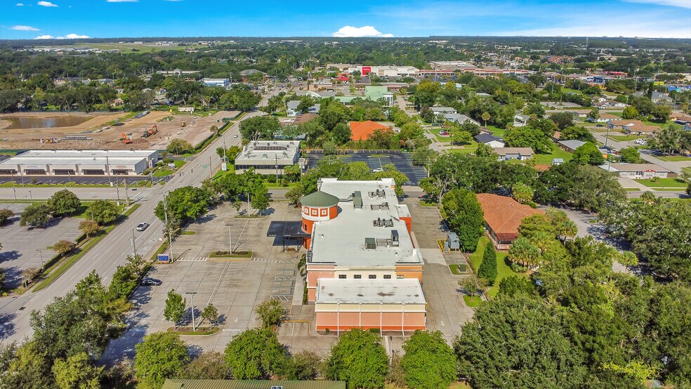 More Photos Of 737 W Oak St, Kissimmee Office For Sale