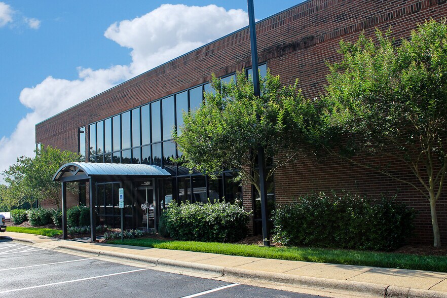 More Photos Of 7500 Six Forks Rd, Raleigh Office For Lease