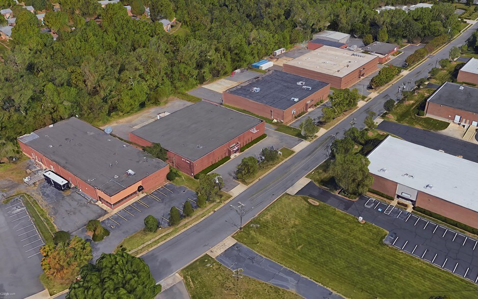 More Photos Of 4200 Revolution Park Dr, Charlotte Manufacturing For Lease