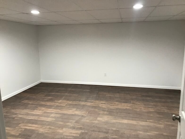 More Photos Of 318 Main St, Wampum Apartments For Sale