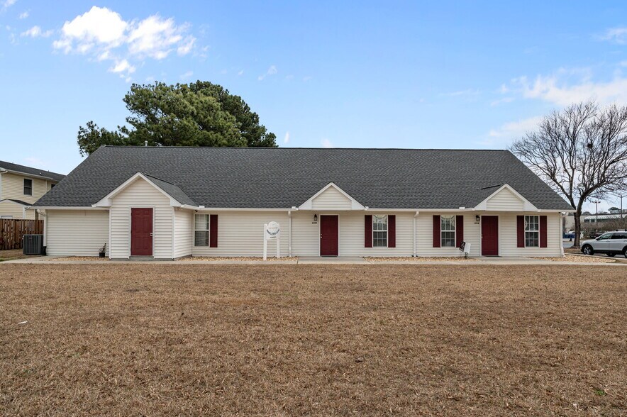 More Photos Of 125 Oakmont Dr, Greenville Office For Sale