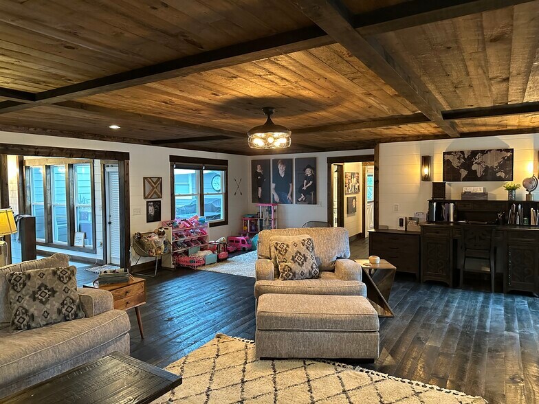 More Photos Of 824 Cherry Log, Cherry Log Winery Vineyard For Sale