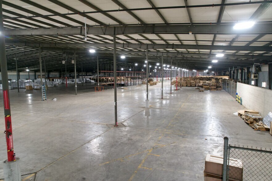 More Photos Of 1100 N Redmond Rd, Jacksonville Unknown For Lease