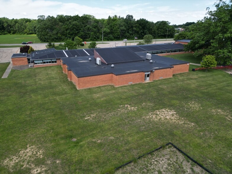 More Photos Of 11218 N Linden Rd, Clio Schools For Sale