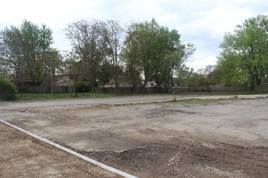 More Photos Of 219 W US Highway 24, Independence Land For Sale