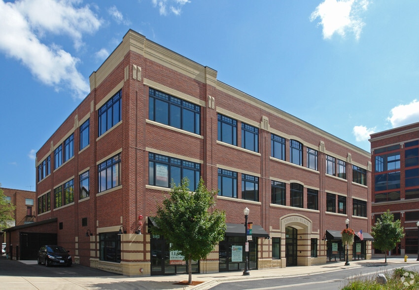 More Photos Of 5143-5151 Mochel Dr, Downers Grove Office For Sale