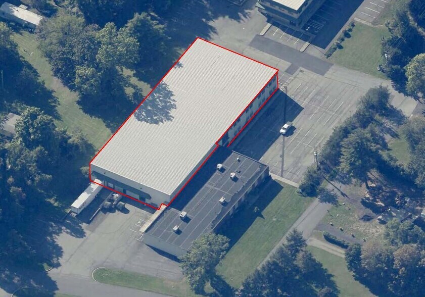 More Photos Of 85-101 Katrine Ln, Lake Katrine Warehouse For Lease