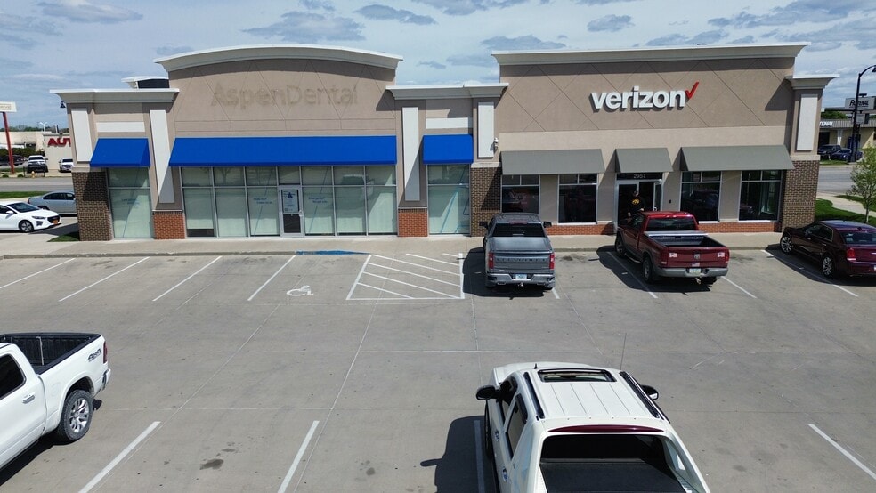 More Photos Of 2953-2957 5th Ave S, Fort Dodge Freestanding For Lease