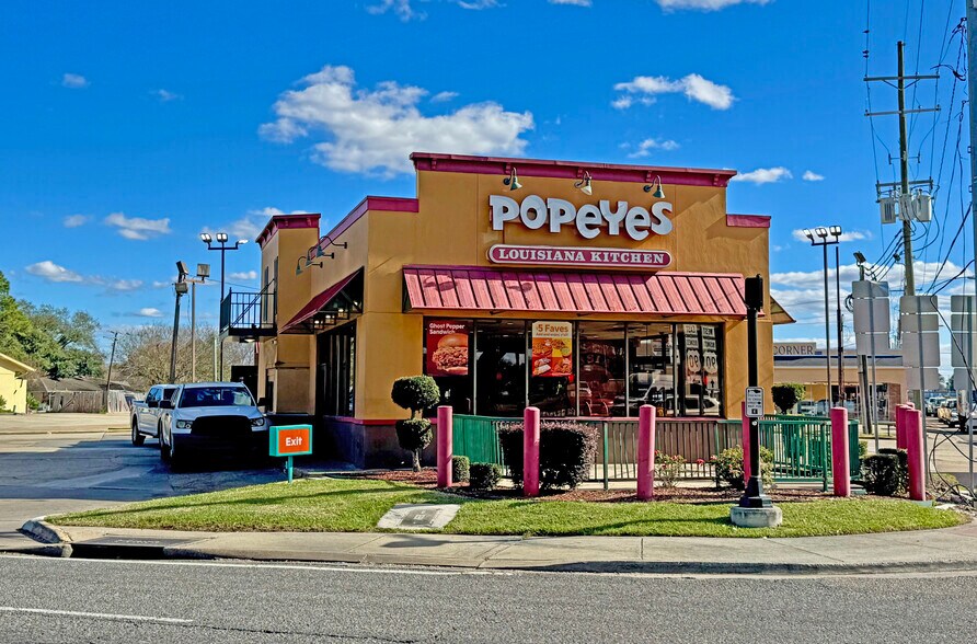 Primary Photo Of 1401 Lafayette St, Gretna Fast Food For Lease