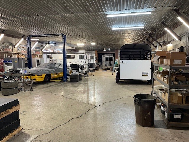 More Photos Of 8521 Easton Rd, Ottsville Warehouse For Lease