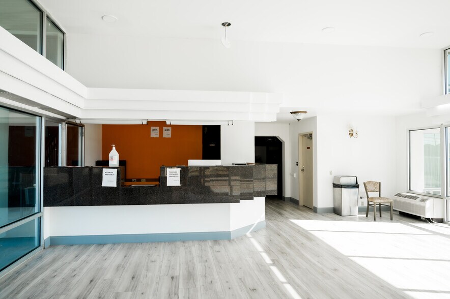 More Photos Of 337 Devereaux Dr, Natchez Hotel For Sale