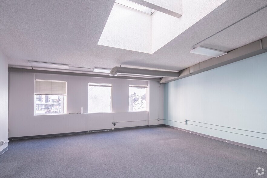 More Photos Of 1530 Blake St, Denver Storefront Retail Office For Lease