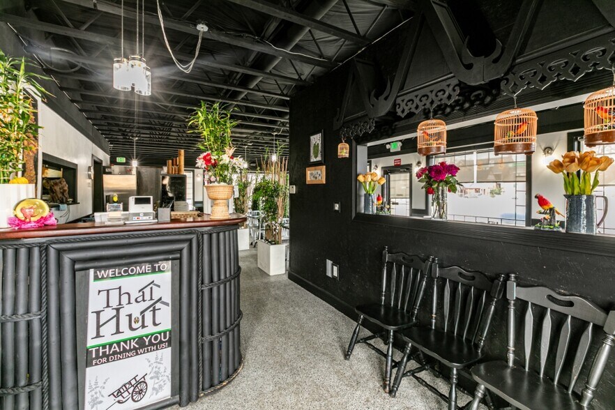 More Photos Of 410 N University Ave, Provo Fast Food For Sale