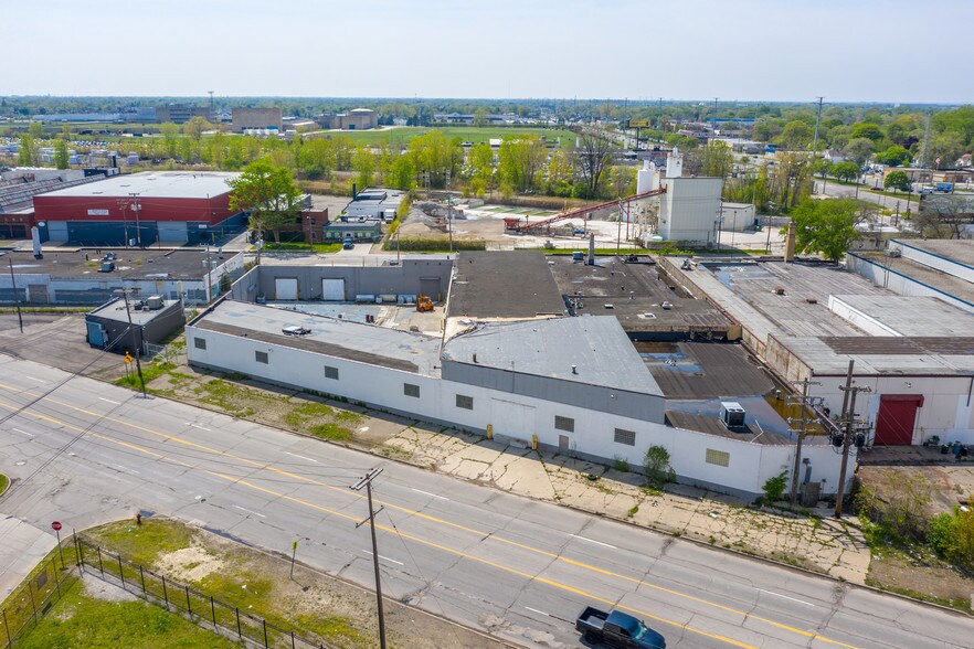 20530 Hoover Rd, Detroit, MI 48205 Warehouse For Sale