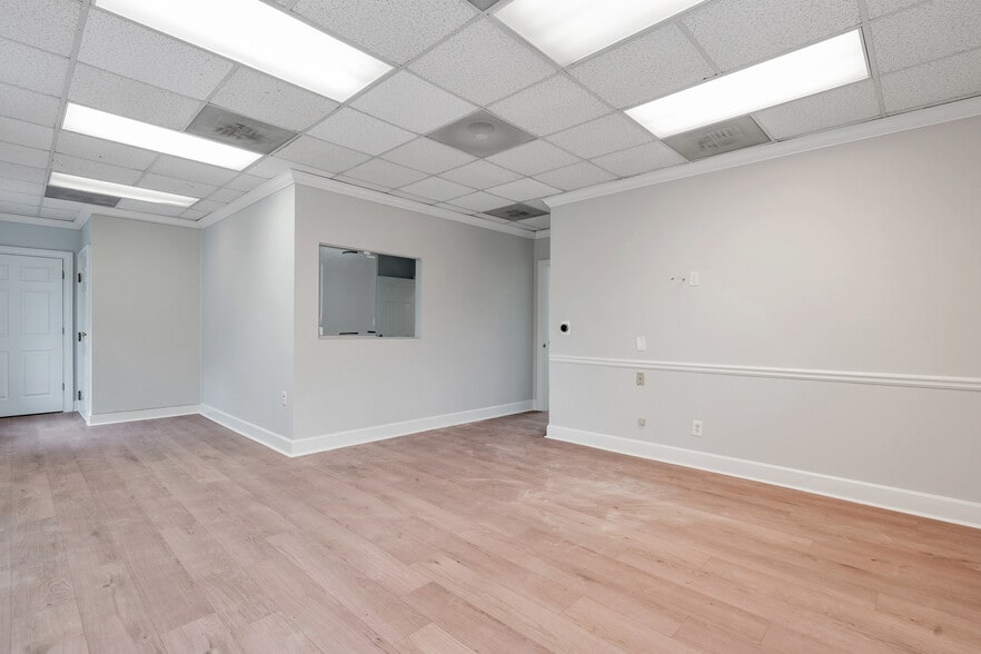 More Photos Of 7000 Peachtree Dunwoody Rd NE, Atlanta Office For Lease