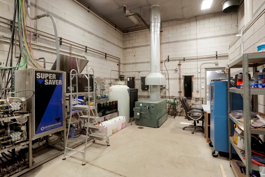 More Photos Of 733 Hogback Dr, Golden Self Storage For Sale