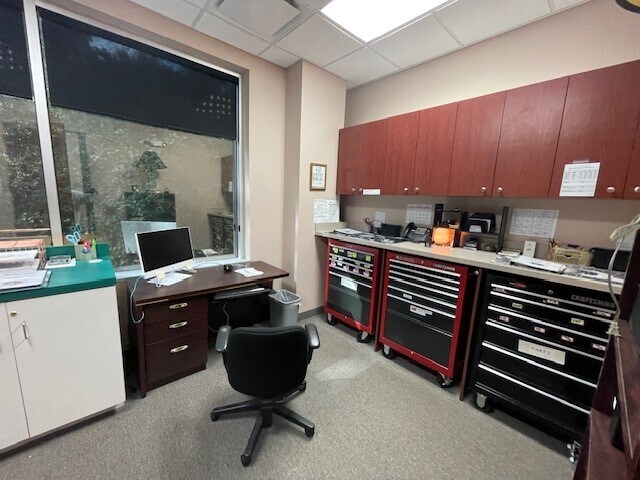 More Photos Of 7560 Red Bug Lake Rd, Oviedo Medical For Sale