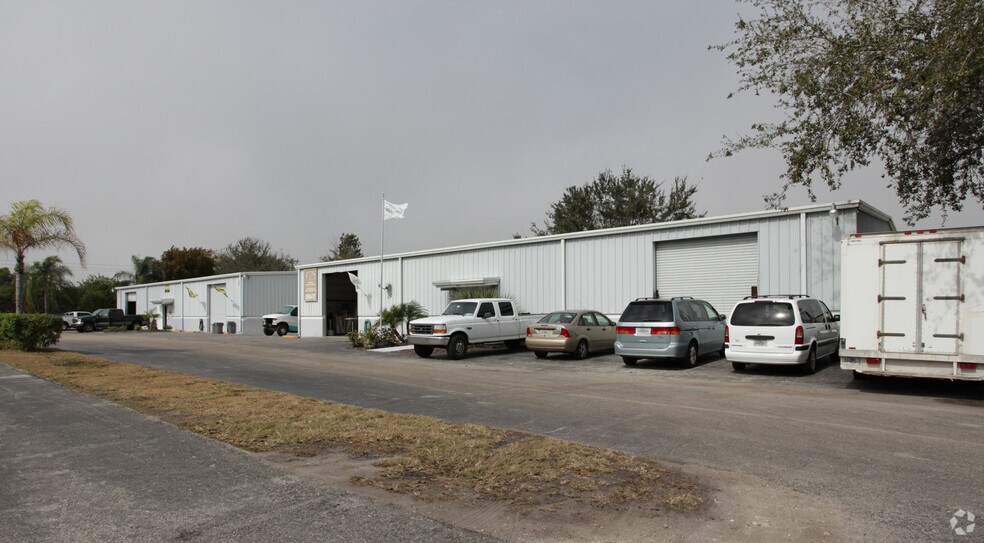 Primary Photo Of 16141 Pine Ridge Rd, Fort Myers Warehouse For Lease