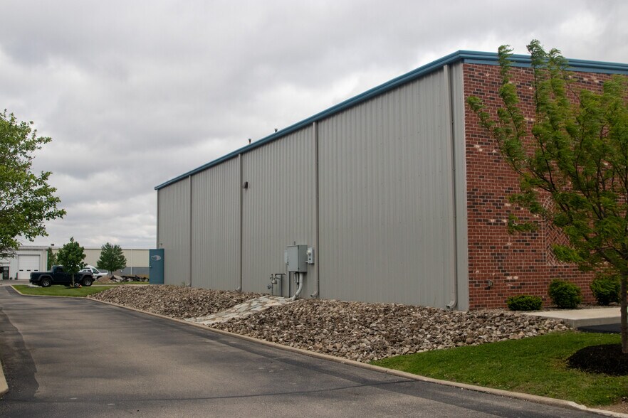 More Photos Of 1689 N Michigan Rd, Shelbyville Warehouse For Sale
