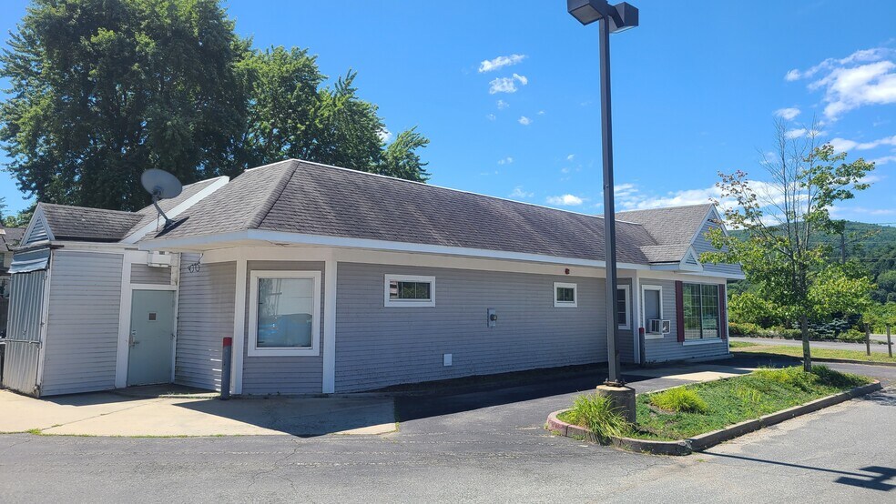 More Photos Of 2781 US Route 5 N, Windsor Fast Food For Lease
