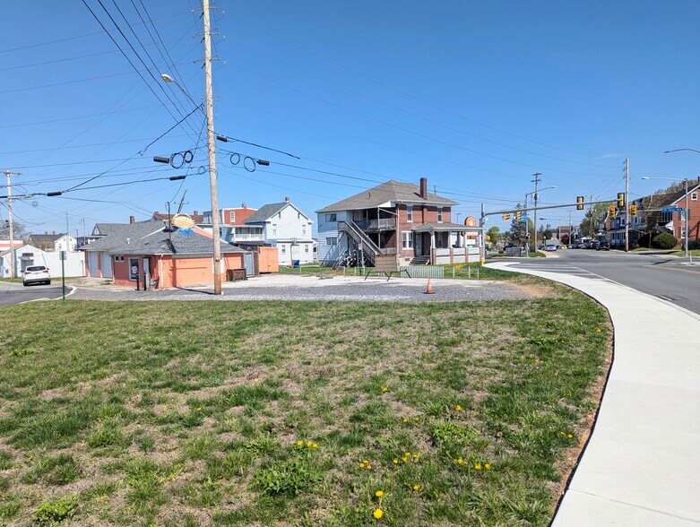 More Photos Of 1066 Mount Rose Ave, York Storefront For Sale