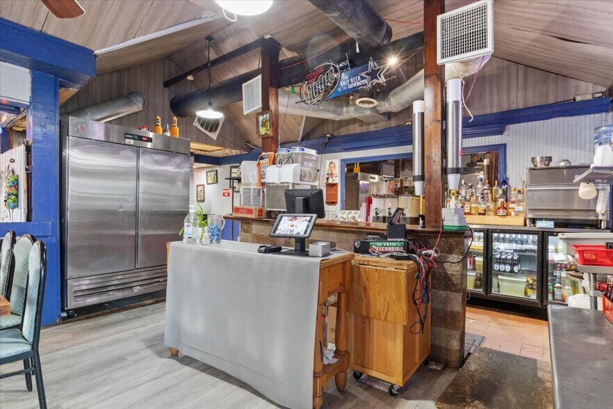 More Photos Of 495 Van Alstyne Pky, Van Alstyne Restaurant For Sale