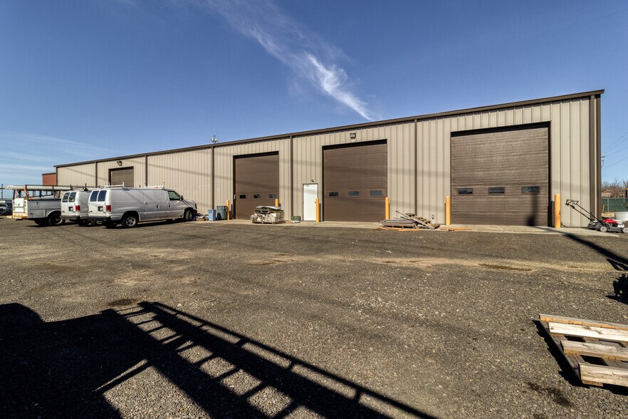 More Photos Of 618 Industrial Ct, Walla Walla Warehouse For Sale