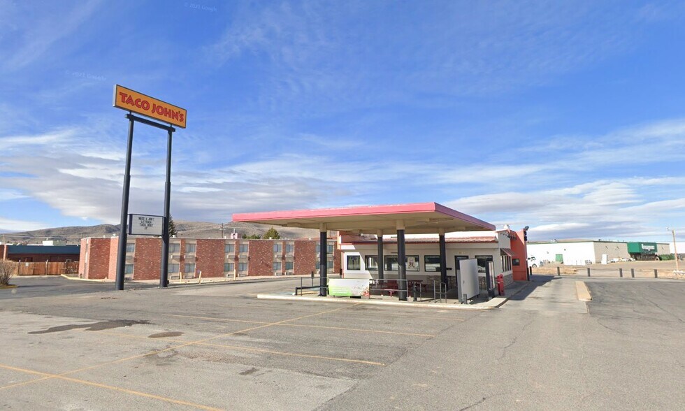 More Photos Of 1821 E Cedar St, Rawlins Fast Food For Sale