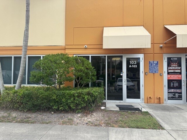 Primary Photo Of 12601 NW 115th Ave, Medley Warehouse For Lease