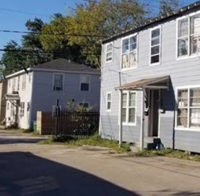 More Photos Of 2106 West St, Houston Apartments For Sale