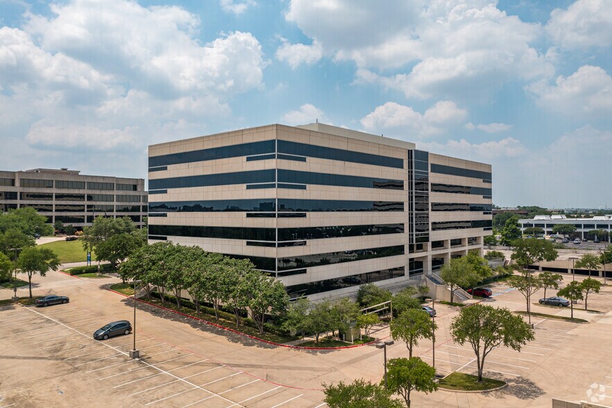 More Photos Of 1255 Corporate Dr, Irving Office For Lease