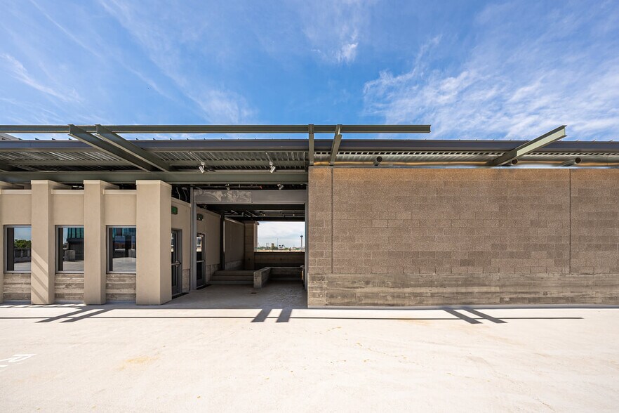 More Photos Of 1900 Broadway St, San Antonio Office For Lease