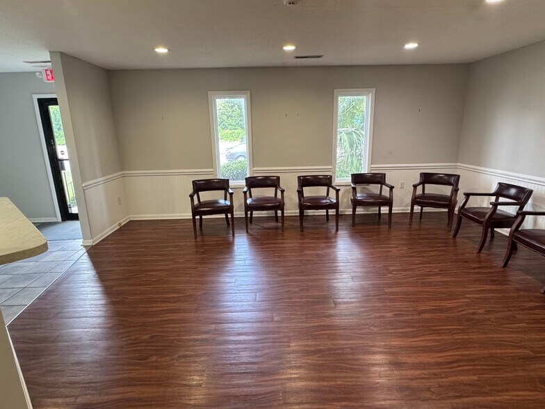 More Photos Of 2320 Cosgrove Ave, North Charleston Office Residential For Sale