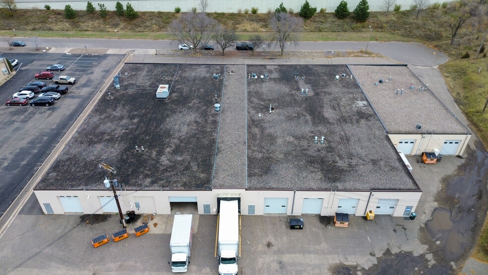 More Photos Of 5211 Lakeland Ave N, Crystal Industrial For Lease
