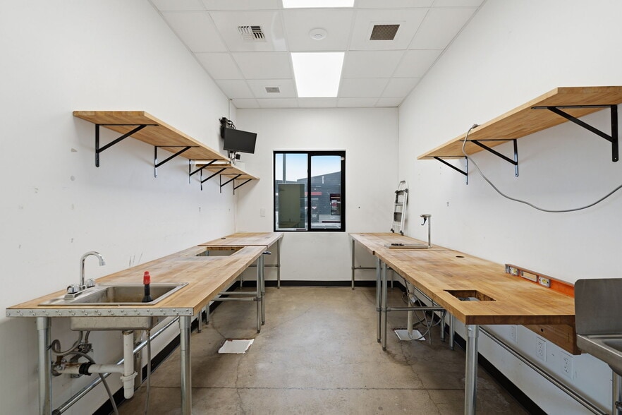 More Photos Of 1802 1st, Yakima Restaurant For Lease